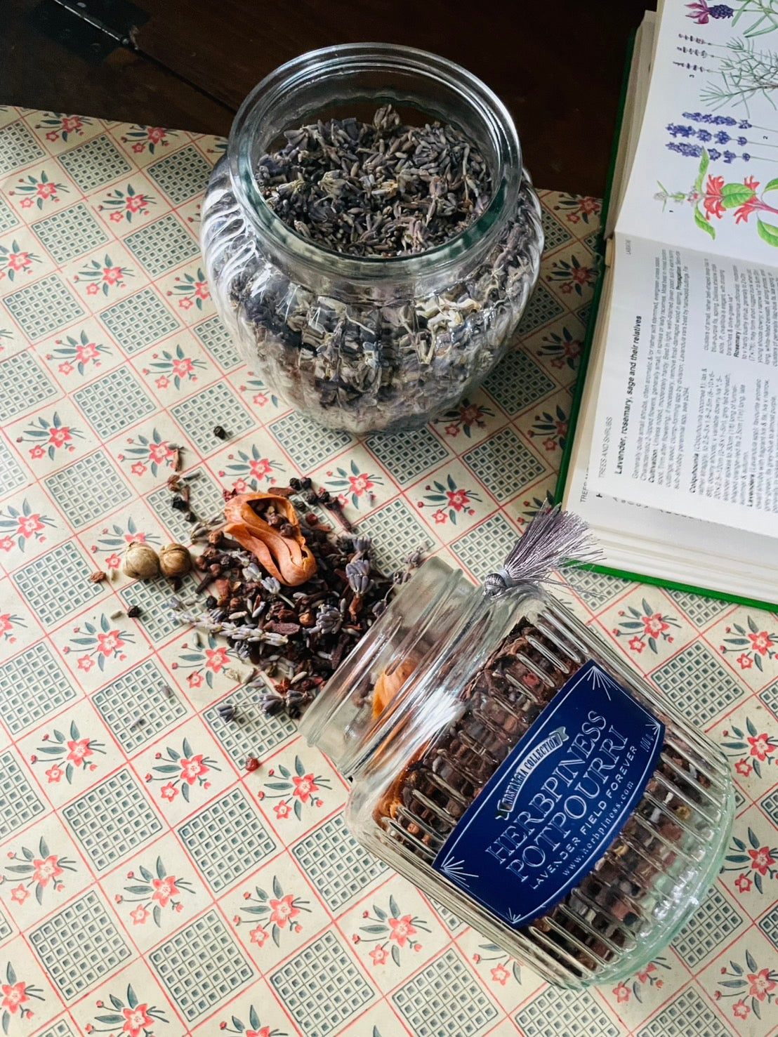HERBPINESS Potpourri 3 กลิ่นละมุนใจ : MODERN SIAM | MANDARIN LIFE | LAVENDER FIELD FOREVER | หอมเล็ก 50g | หอมใหญ่100g
